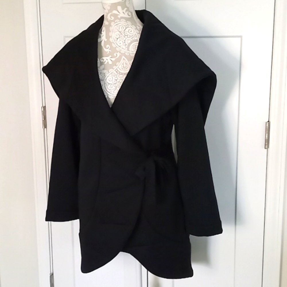 NWT Badgley Mischka Fleece-Lined Wrap Jacket Black Size M